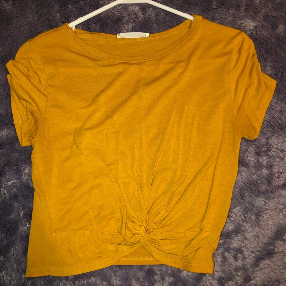 Cropped shirt